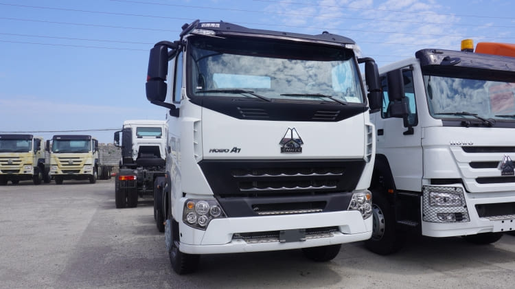 Sinotruk Howo A7 Tractor Head Truck Price for Sale in Ghana Accra