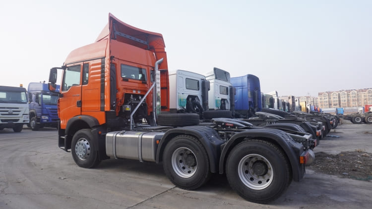 Sinotruk Howo Tractor Head Truck 430 for Sale Price in Guinea Conakry