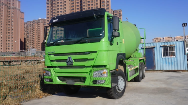 Howo 371 Concrete Mixer Trucks for Sale in Guinea GNBTY