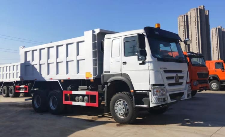 Sinotruk Howo Dump Truck 371 6x4 for sale in Guinea