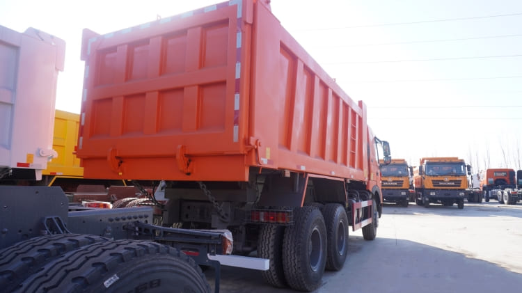 Sinotruk Howo A7 6x4 Tipper Truck for Sale in Guinea Conakry