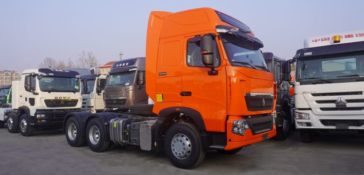 Howo Sinotruk Trucks Tractor Trailer T7H 440 for Sale in Guinea