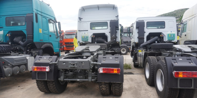 Howo Sinotruk Tractor Head Truck 420 for Sale in Guinea