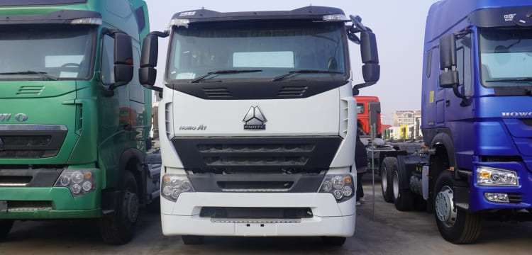Sinotruk Howo Tractor Head A7 371 for Sale in Guinea