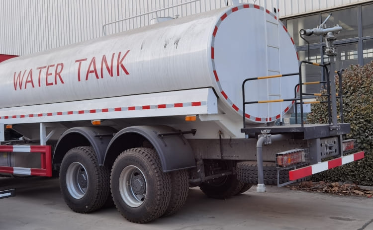 Sinotruk Howo Water Tanker Truck for Sale in Guinea