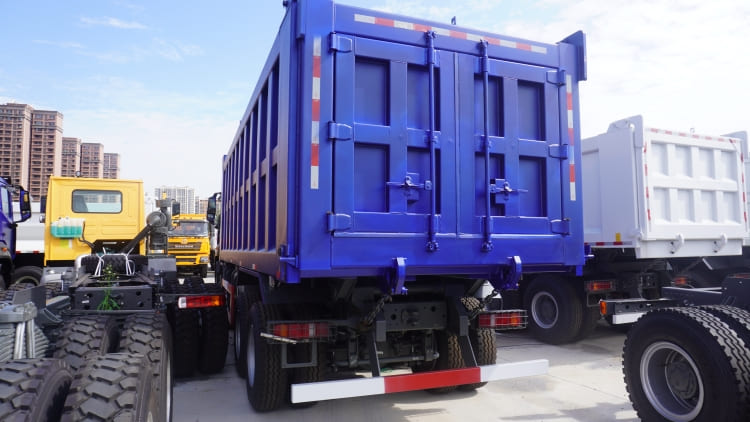 Sinotruk Hohan Howo New Model 8x4 Tipper Truck for Sale in Guinea