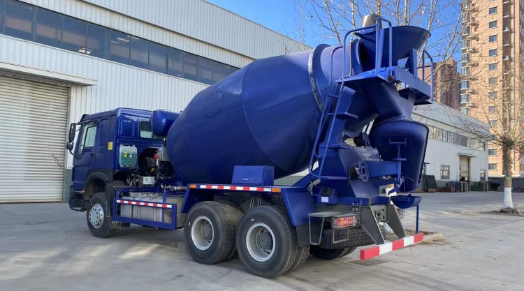 Sinotruk Howo Concrete Mixer Truck 371 for Sale in Guinea