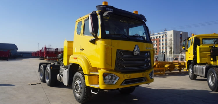 New Sinotruk Howo 6x4 Tractor Head Hohan Truck for Sale in Guinea Conakry