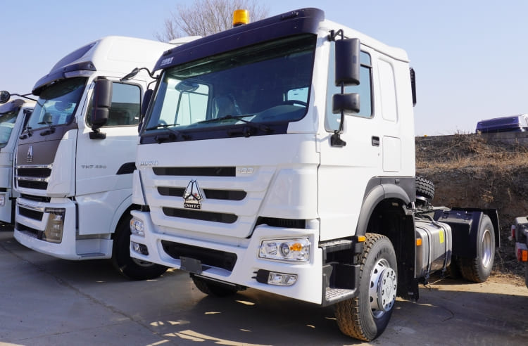 Sinotruk Howo Truck Head 4x2 400 for Sale in Guinea