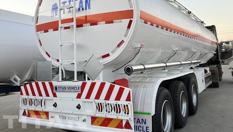 3 Axle Semi Trailer Fuel Tanker for Sale in Guinea