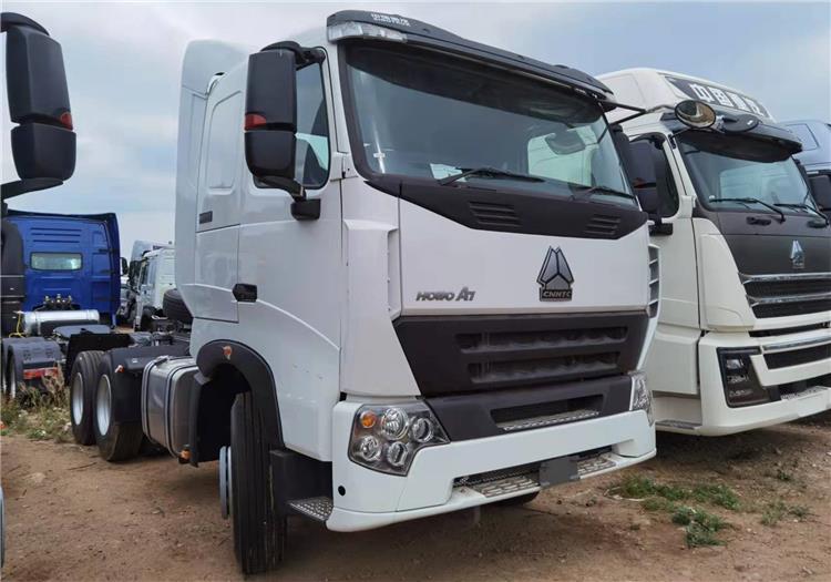 Howo A7 6x4 Tractor Trucks with Cheap Price for Sale in Guinea Conakry