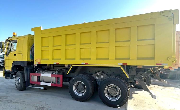 Sinotruk Howo 371 6x4 Tipper for Sale with 13R22.5 Tires for Guinea Market