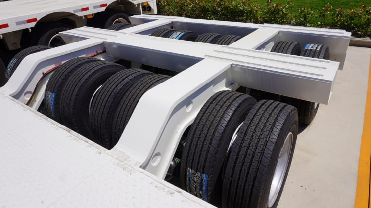 2 Line 4 Axle Used Semi Low Loader Trailer for Sale in Guinea Conakry