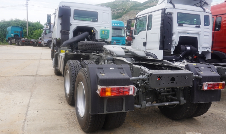 Howo Tractor Head Price in Guinea | Howo Trucks for Sale | Sinotruk Howo 6x4 430