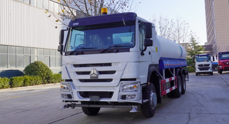 Water Tanker Price in Guinea | Sinotruk Water Tanker for Sale | Sinotruk Howo 371