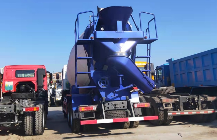 Concrete Truck for Sale in Sudan | Concrete Mixer Truck Price | Sinotruk Howo 371