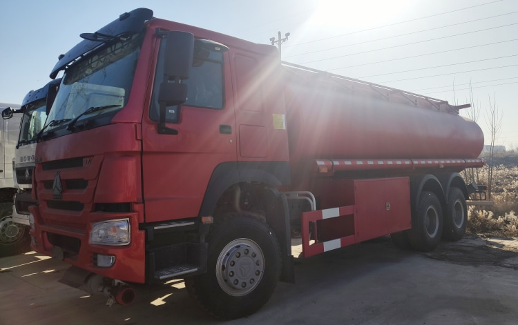 Fuel Tank Price in Guinea | Oil Tanks for Sale in Conakry | Howo Truck 371