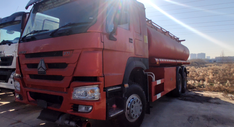 Oil Tanks for Sale in Guinea | Howo Truck 371 in Conakry | Fuel Tank Price 