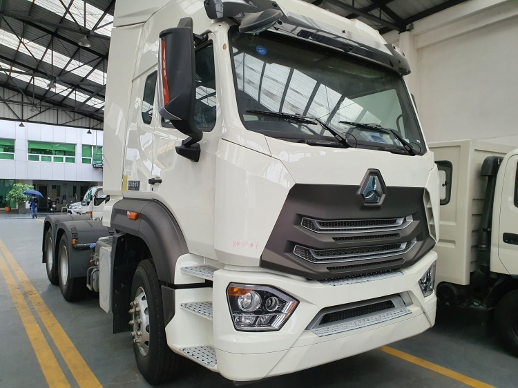 Sinotruk Hohan Tractor Truck in Guinea | Howo Tractor Head Price