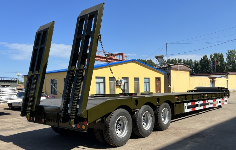 4 Axle 100 Ton Low Bed Semi Trailer Truck for Sale in Guinea