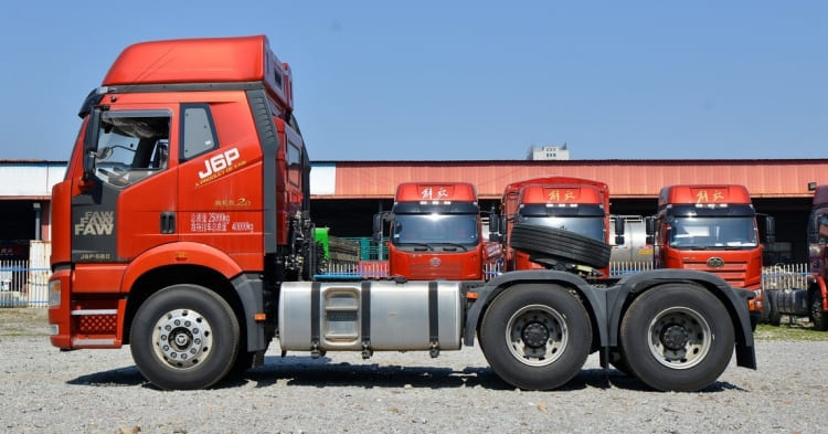 Faw J6P Tractor Head Truck for Sale in Guinea | Faw Near Me | Faw 560hp
