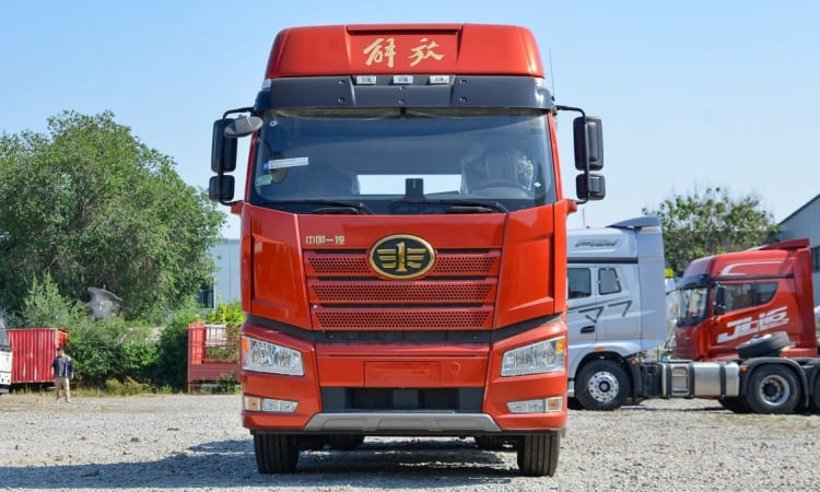 Faw J6P Tractor Head Truck for Sale in Guinea | Faw Near Me | Faw 560hp