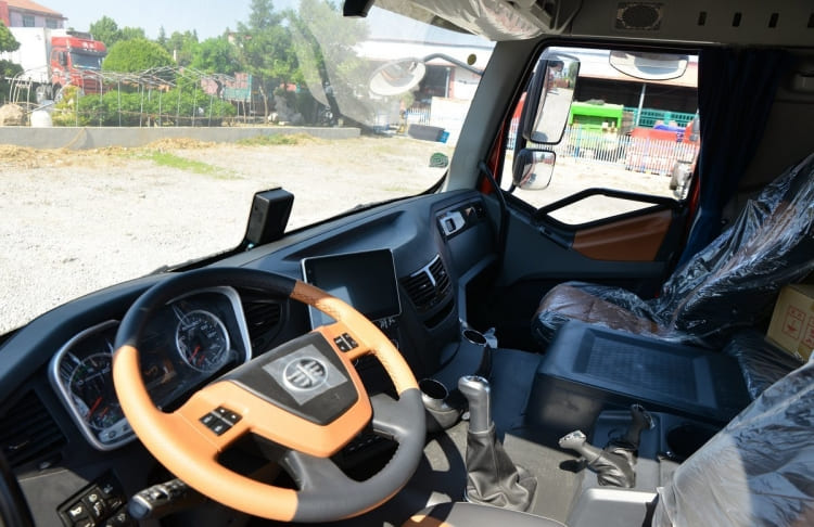 Faw J6P Tractor Head Truck for Sale in Guinea | Faw Near Me | Faw 560hp