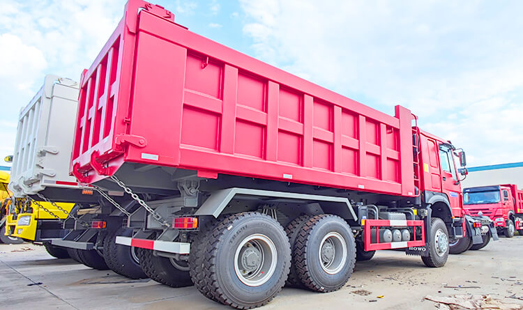 10 Wheeler Sinotruk Howo Dump Truck for Sale in Guinea