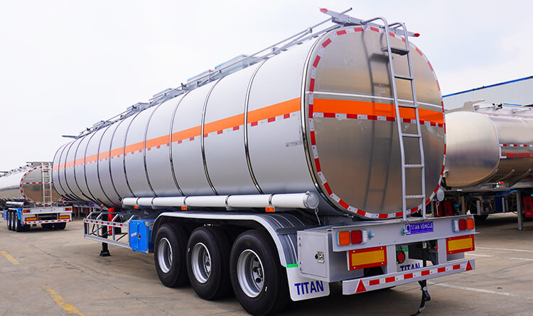 Stainless Steel Tanker - Fuel Tanker Trailer for Sale in Guinea