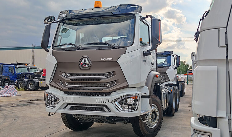New Model Sinotruk Howo Tractor Truck Price in Conakry Guinea