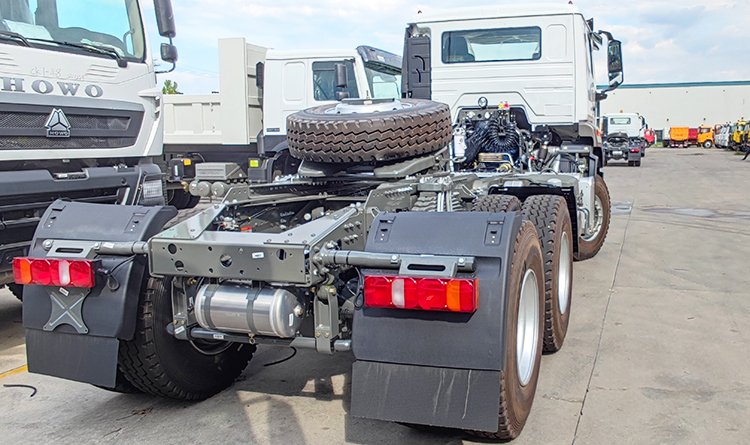 New Model Sinotruk Howo Tractor Truck Price in Conakry Guinea