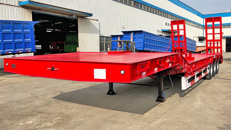 Tri Axle Lowbed Truck Price for Sale in Guinea