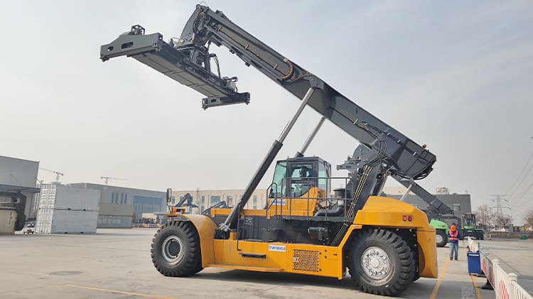 XCMG Reach Stacker Machine Price for Sale in Guinea
