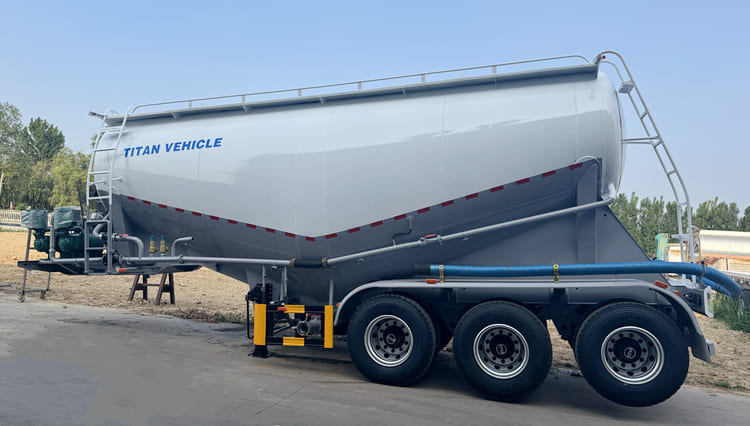 3 Axle Dry Bulk Tanker Trailer for Sale in Guinea