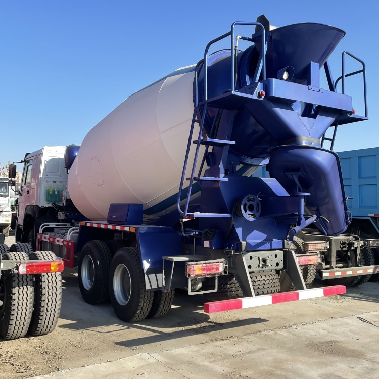 Sinotruk Howo 371 Concrete Mixer Truck