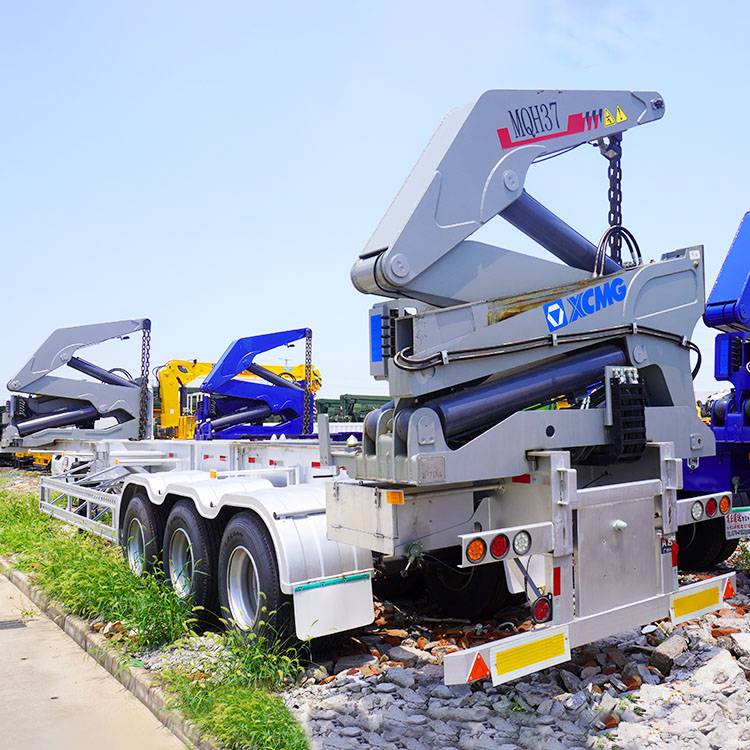 37 ton Side Loader