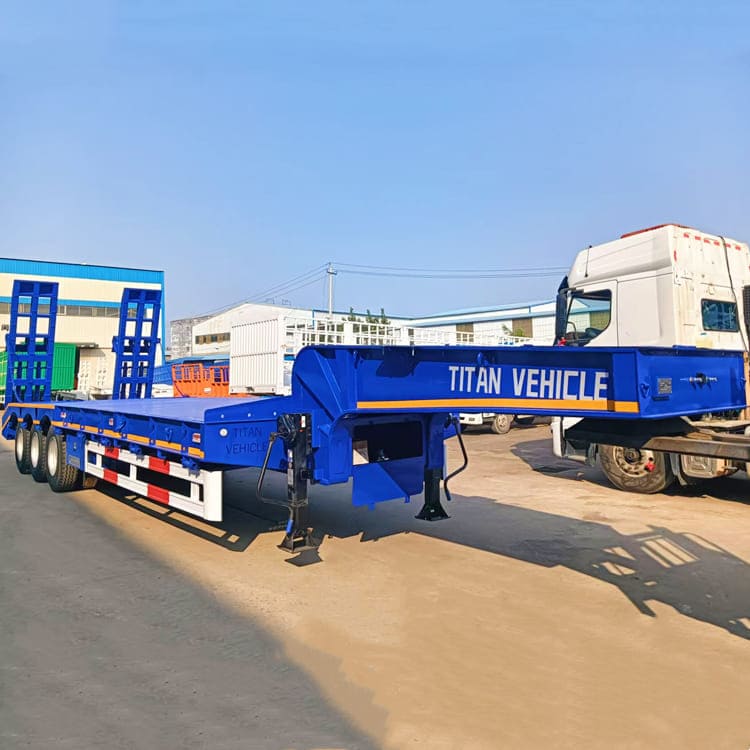3 Axle Low Bed Trailer Truck