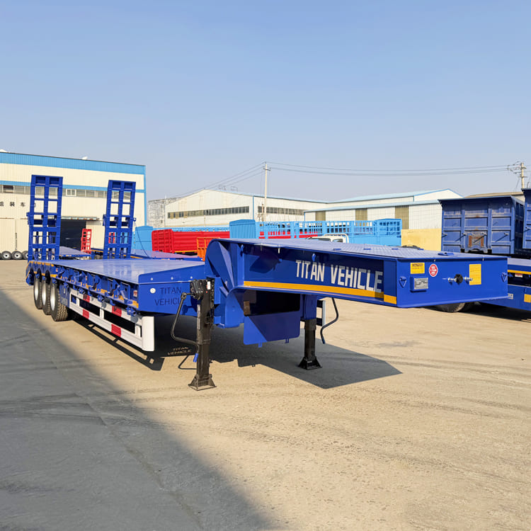 3 Axle Low Bed Trailer Truck